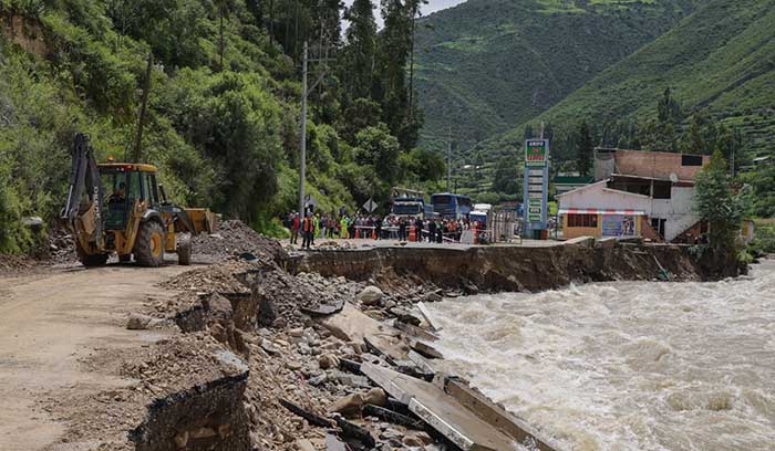 Gobierno declara estado de emergencia en 25 distritos por intensas lluvias en Apurímac